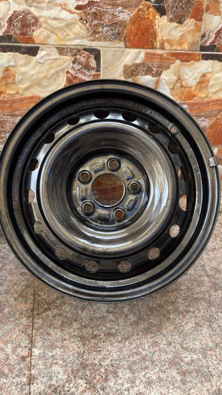 سلام عليكم رنكات حجم 16 اصلي مال فتح مصبوغ حراري العدد 4جنت شادهن بسوناتا
مكاني بصره
0772 584 2107
