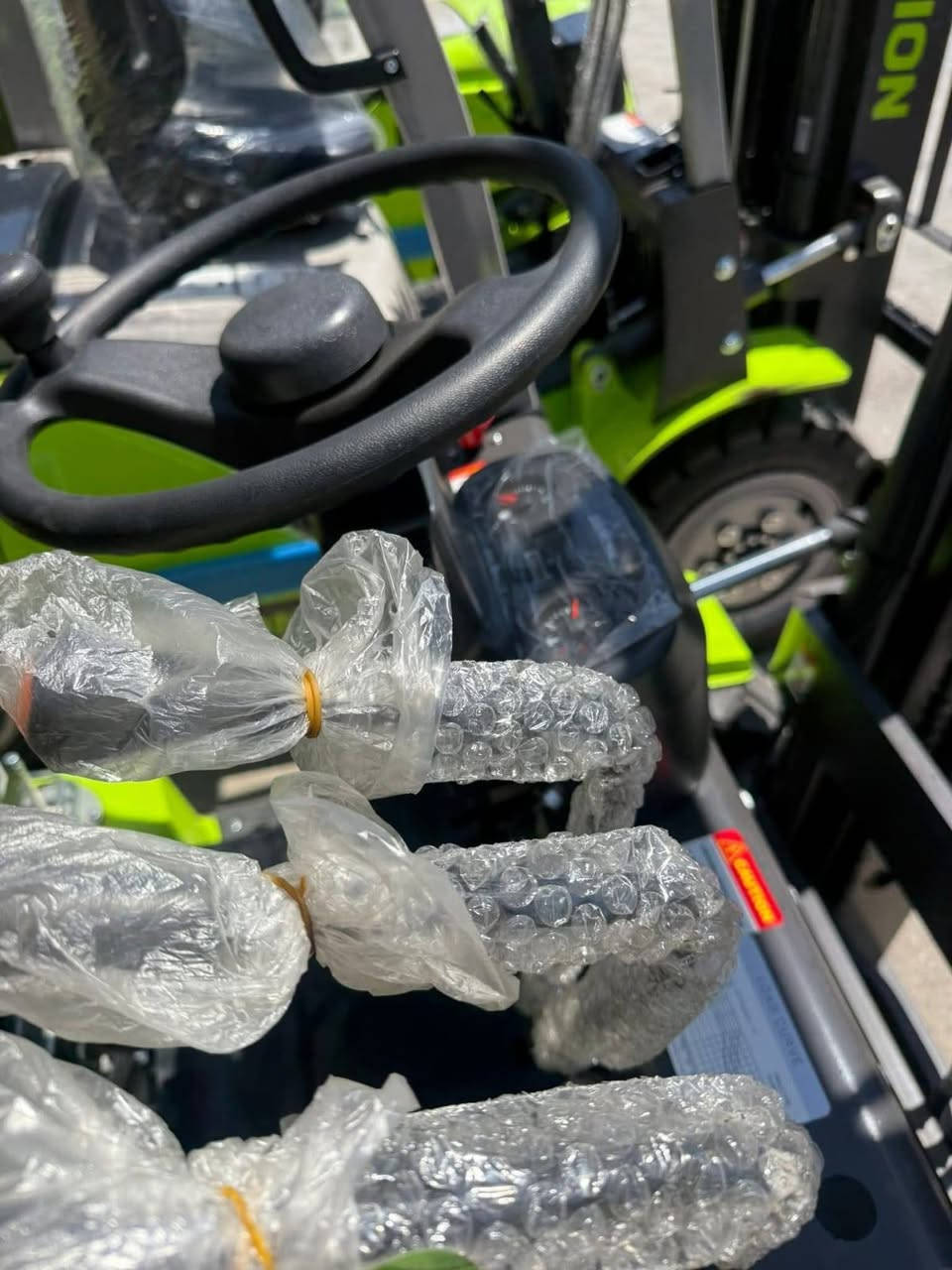 مكلف بالنشر عن شركه زوملاين لبيع جميع الرافعات الشوكيه بمختلف الاحجام للأستفسار اتصل على الرقم التالي ***********
