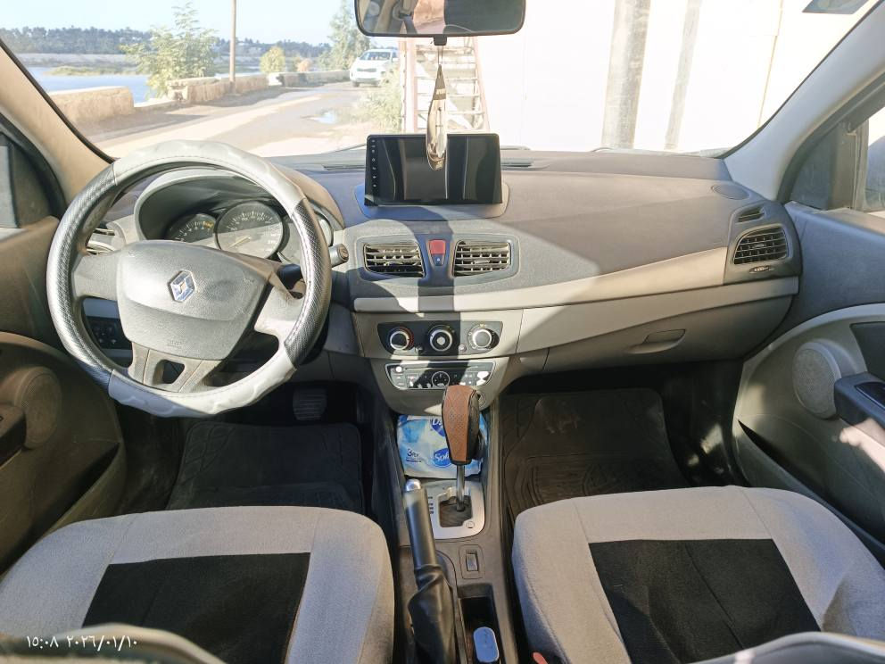 سلام عليكم رينو فلورنس موديل 2012 بسمي السنويه هزه جديده داخل نضيف صدر جديد مشط حاويه دبلات دسكات كله جديد  صارله شهرين شديته شاشه اصليه شادله مبدل باب وجاملغ عكس السايق بدون دواخل بيه طخات خفيفه بل كشر يرجعن بارد مكاني الكريعات السعر 57  للستفسار اكثر *********** بغداد, العراق
