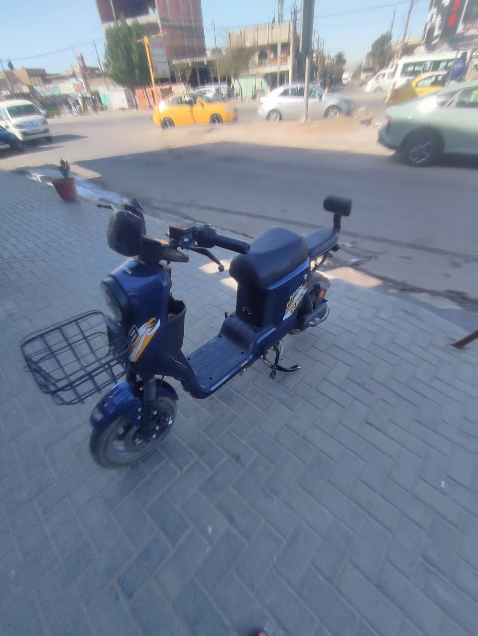 دراجه ار٩ موديل ٢٠٢٦جديده ٥بطاريات كبيره مكان البياع ٤٥٠وبي مجال ***********
