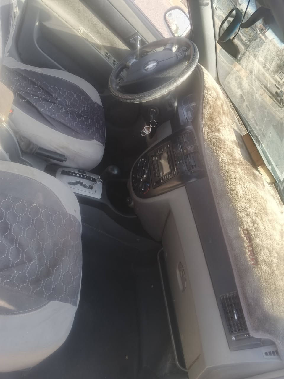 سلام عليكم اوبترا موديل 2010 بيه ثلاثه قطع صبغ لايحه البدنه جاملق وبنيد وجاملق اماميات سياره تدفئة تبريد كله شغال كير مكينه خير من الله مكان السياره بغداد المحموديه السعر72وبيه مجال متواجد على الفيس الاتصال على هذا الرقم ***********,,,,,***********
