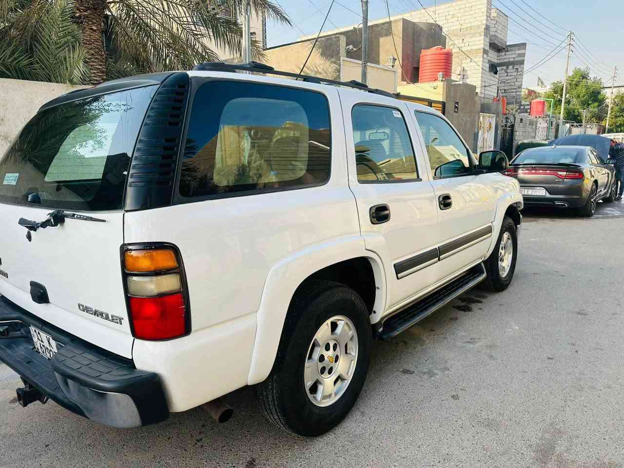 السلام عليكم 
للبيع شفر تاهو 2005 خليجة كفالة من ضربه والفتح وبيها صبغ اثر تكشير مكانات صغيرة تخم تاير حدادة تدفة وتبريد سيارة جديدة بمعنى الكلمة ومعروفه السيارة بنظافتها وسعرها 150 وبيها مجال حك الجية سنويتها 2030 بسمي 
محركها 5300 محرك وكير كفالة 
***********
*********** الزبير, البصرة
