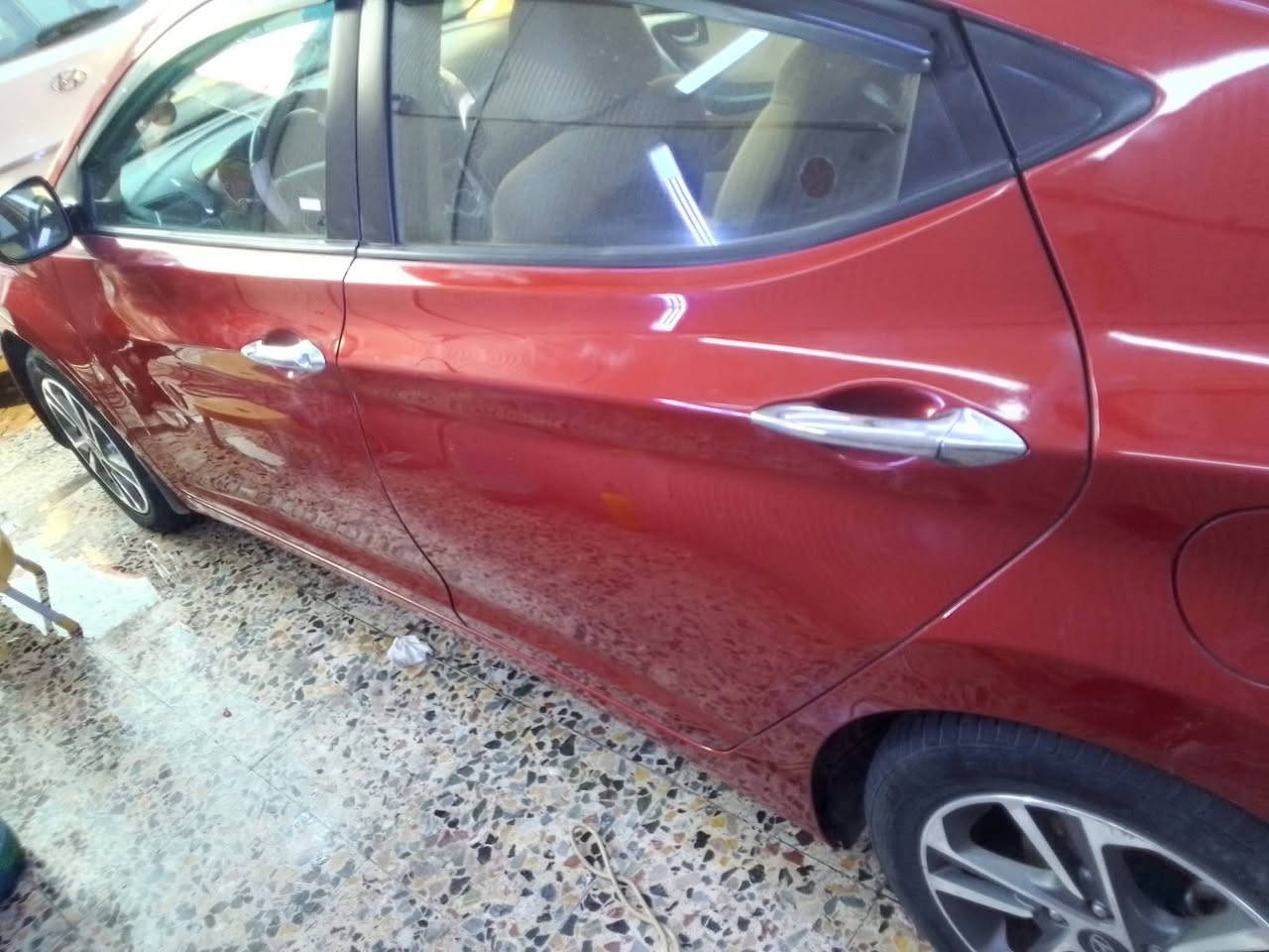 اليحب يبولش سيارتة فبط 60 الف بولش ونانو سيراميك وحمام داخلي خارجي وليحب يتفضل يتصل علا هاذا الرقم *********** واني ابخدمت الطيبين
