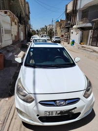 اكسنت ٢٠١٤ • رقم بابل • فتحة سقف