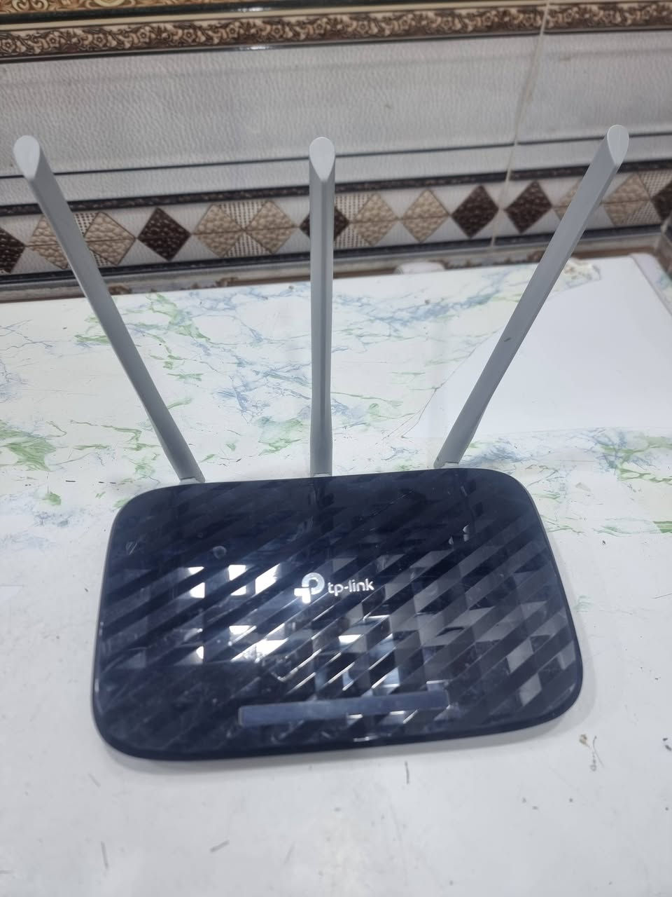 راوتر شغال ع فحص 20 وبي مجال
مكاني كوفة 
***********
