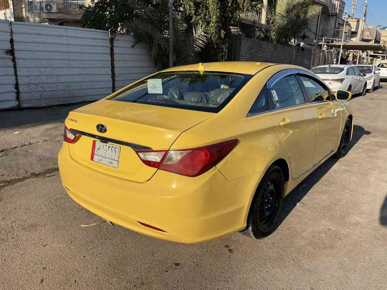 السلام عليكم سوناتا 2013 وارد امريكي حادثها جاملغ امامي وجاملغ خلفي بدون دواخل كير ومكينه لاصرف ولا بخار صدر تايرات تبريد كله جديد مصفره هيئه وغرامات  السياره جاهزه من كلشي مكانها بغداد السعر 81 وبيها مجال ***********
