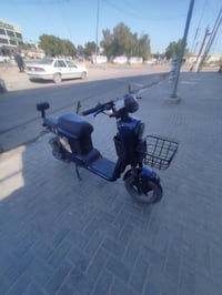 دراجه ار٩ موديل ٢٠٢٦جديده ٥بطاريات كبيره مكان البياع ٤٥٠وبي مجال ٠٧٧١١...