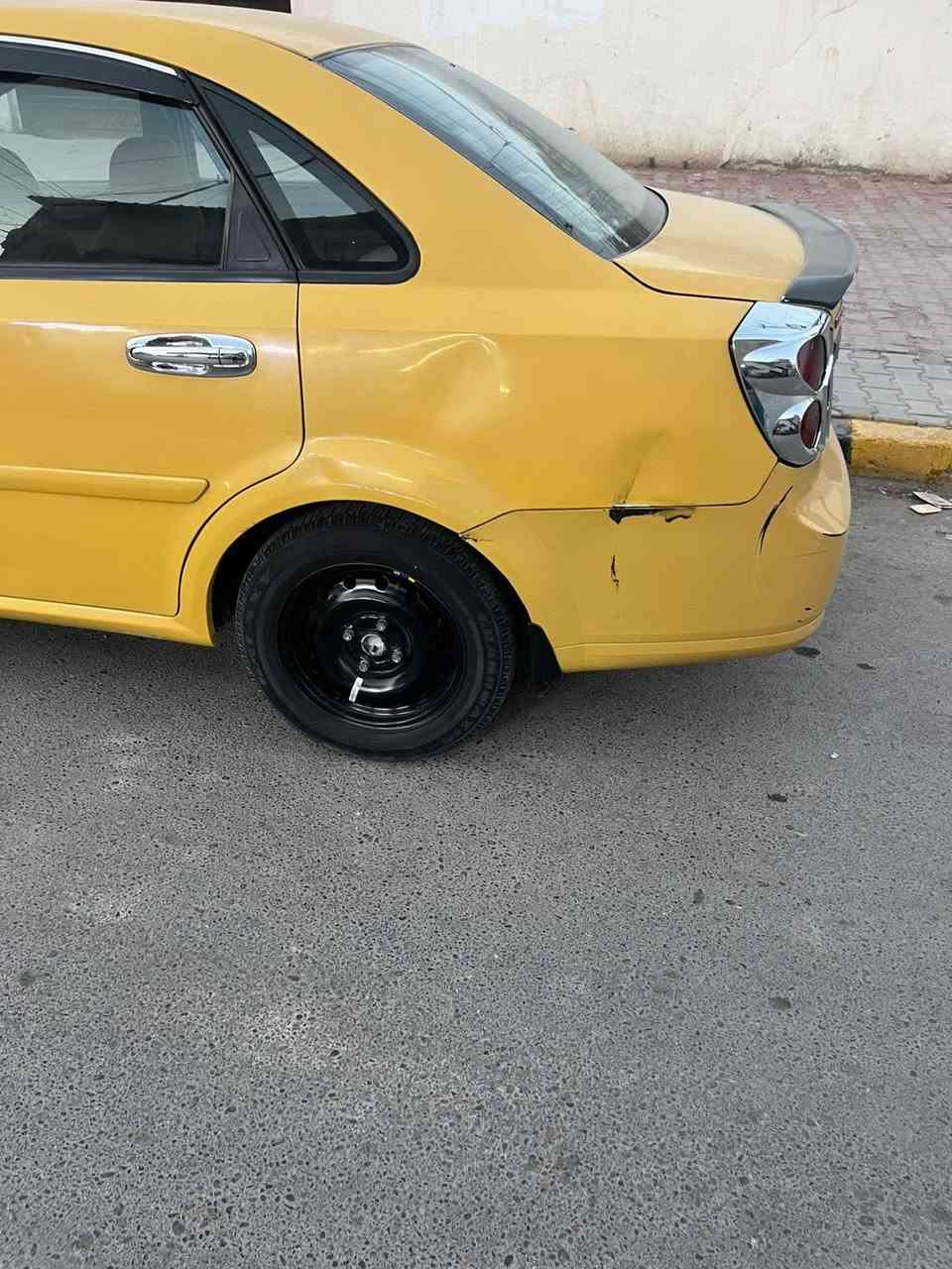 سلام عليكم أوبترا ٢٠١٢ نظيفة بلاصل بيضة مصبوغة صفرة فقط طعجة خفيفة بلجاملغ الخلفي الصغر ٦٥ وبيها مجال عنوان بغداد الحرية اتصال واتساب ***********
