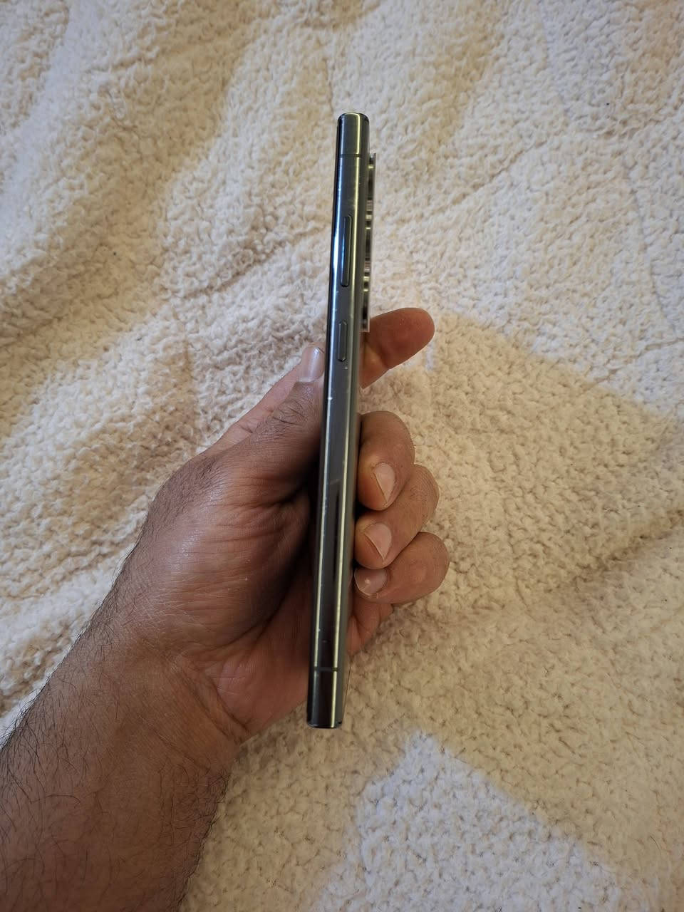 السلام عليكم  اس 23الترا شرق اوسط دبل شريحه مكفول من كلشي نظافه 95٪ سعر 725بي مجال بسيط 
مكاني بغداد المدائن توصيل ماعندي الاستفسار ***********
