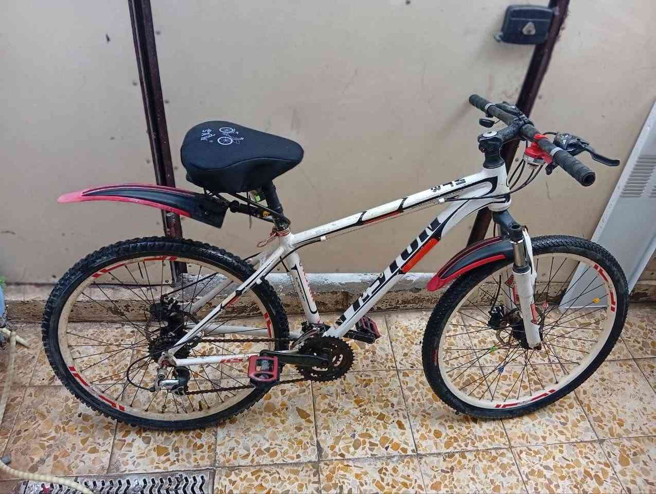 حجم 28 
مكاني البياع 
سعر 70 الف


**إذا كنت صاحب هذا الإعلان وتريد حذفه لأي سبب، رجاءا أرسل رسالة إلى الدعم الفني**