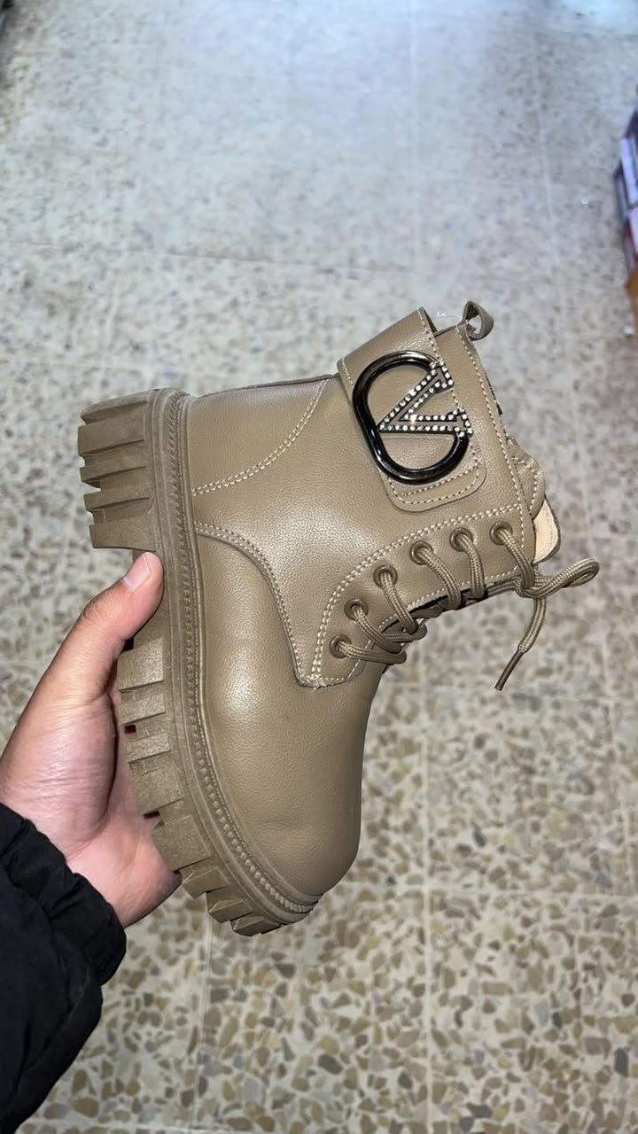 عرض نهاية الموسم🔥

بوت اطفال محير ب3 الالوان✨

السعر السابق 14 السعر الحالي 6 الف فقطط❤️‍🔥😍


**إذا كنت صاحب هذا الإعلان وتريد حذفه لأي سبب، رجاءا أرسل رسالة إلى الدعم الفني**