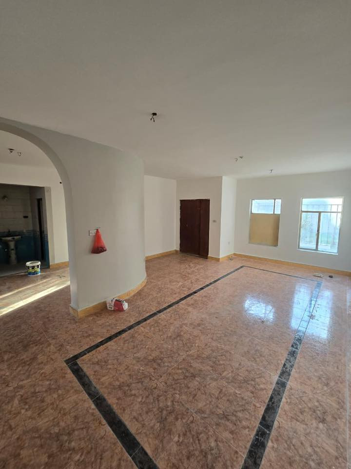 بيت للايجارفي  حي اسيا الدوره مساحه ٣٠٠م غرفتين نوم واستقبال /هول داخلي /كراج لسيارتين الاتصال***********
