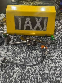 علامه تكسي يرادلهة واير تتحور وزرازير زوج والبرتقاليه بس عوزهة تحوير ش...