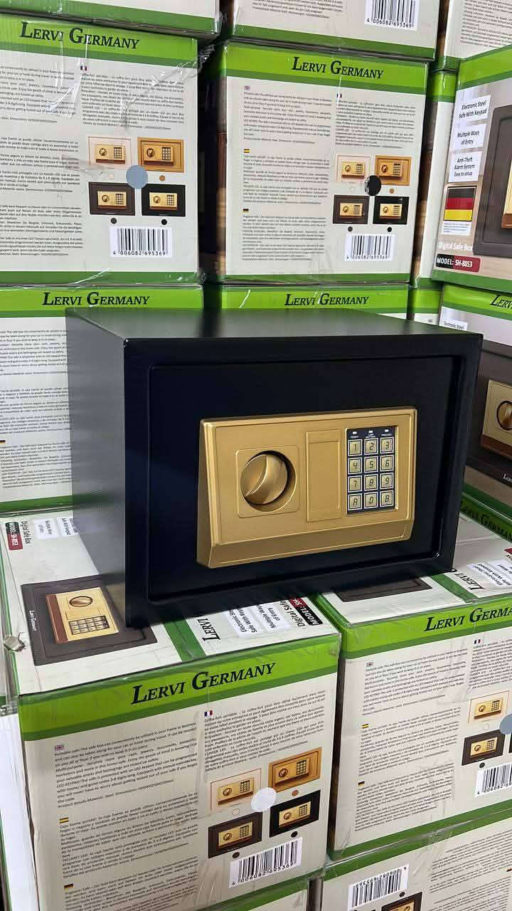 عرض 31سم ارتفاع 20سم عمق 20سم وزن 4ونص 45 الف
توصيل مجاني


**إذا كنت صاحب هذا الإعلان وتريد حذفه لأي سبب، رجاءا أرسل رسالة إلى الدعم الفني**