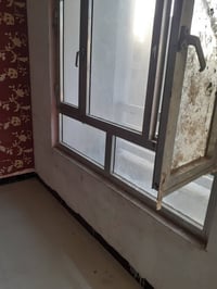 شقه للايجار في كراده داخل اول فرع بعد ساحه كهرمانه عماره عصر حمرابي طا...