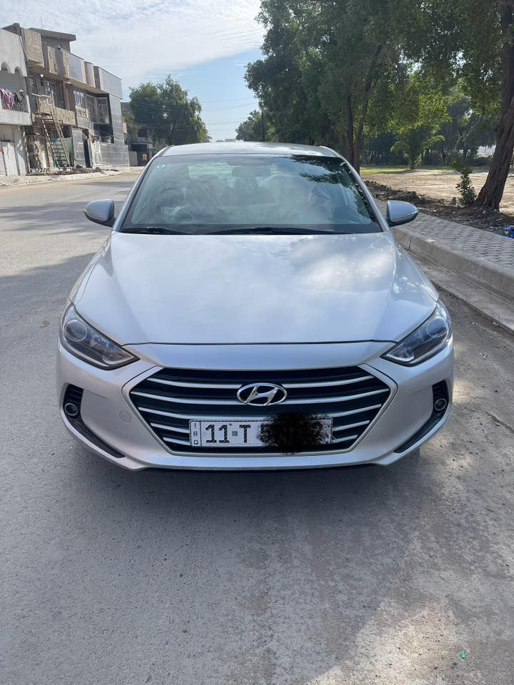 النتره 2017وارد امريكي حادث طخه بالبنيد او  جاملغ امامي ايسرالسياره جديده جداً او جاهزه من كلشي مواصفات السياره نص فول رقم بغداد دولي بسمي مكينه 2000دوش ماشيه 75الف السعر 118اوبيها مجال العنوان بغداد الامين الثانيه رقم الهاتف***********
