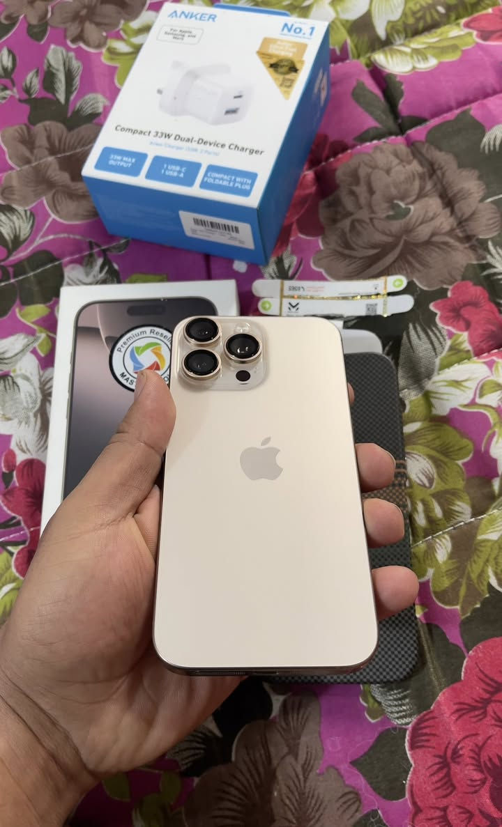 16 بروماكس
————————————————
شرق اوسط ماستر
————————————————
بطاريه 100 /مشحون 117 مره
————————————————
ويا شاحنه انكر ضمان سنه وعدسات اصليه م تقلل دقه الكاميره ولا تعكس اضاءه 
————————————————
السعر / (1400) مليون و 400
————————————————
مكاني بغداد / ***********
