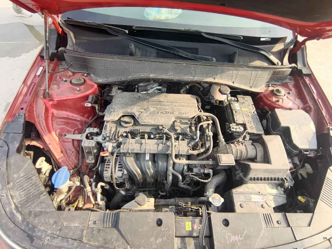 ***********

هيونداي كونا 2024 فئة سمارت شاشه كامره دواره تحكم ستيرن رادار امامي رادار بالمري كشن كهرباء داخل ابيض 3 وضعيات قياده ايكو نورمال سبورت محرك 2.0 دخول جديد حادثها مثل ما ماوضح بالمنشور كلش بسيط البنيد مبدل والجاملغ بارد واثنينهن صبغ غراضها كلها كامله بدون رقم السعر 15.700 دولار يعني 157 ورقه متواجد واتساب بغداد, العراق
