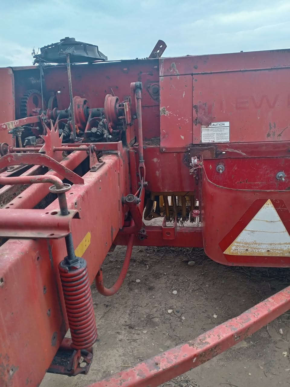 سلام عليكم ورحمة الله كابسه البيع نيهوالند كابسه الا كسر والحيم شقاله جهزه العامل التفسير على هذاه الرقم ***********
