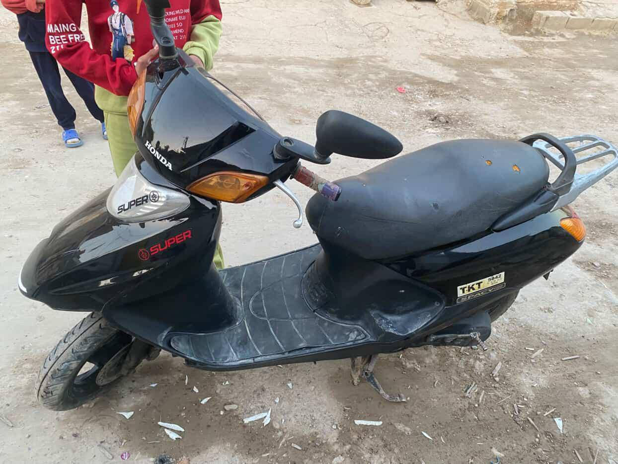 ***********
السلام عليكم دراجه سبيسي كلش نضيفه خير من الله تجفيت جديد السعر 400 وبيه مجال
