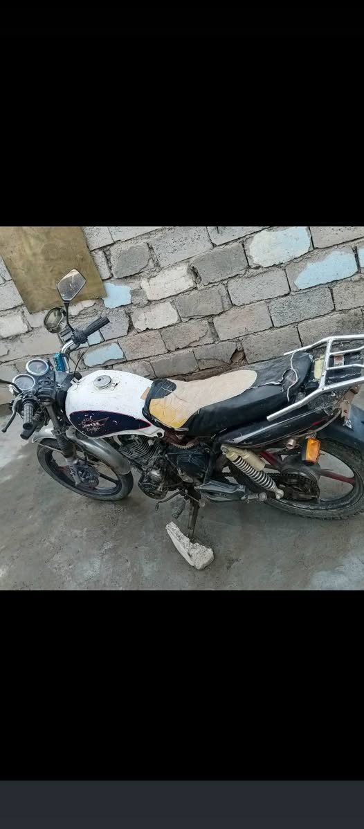 سلام عليكم ورحمه الله وبركاته 

ماطور سايم لبيع سعره 350وبي مجال 
مكان ديالى الخالص 
***********
