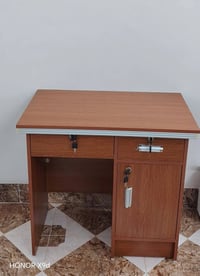 للبيع • ديكور مكتبي • مستلزمات مكتب