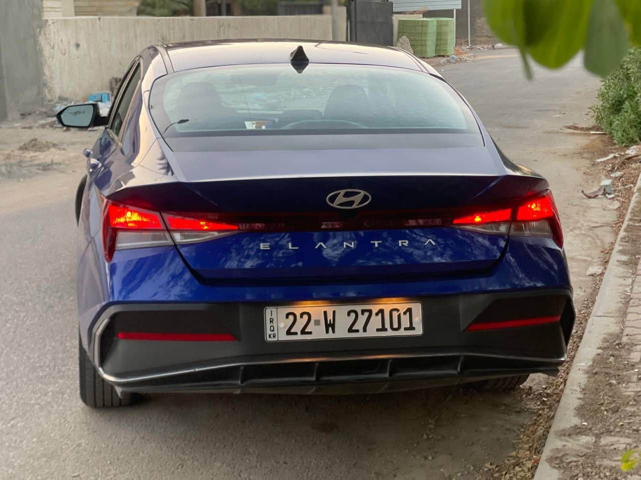 #السلام_عليكم
هونداي النترا HUNDAI ELANTRA 2024 
رقم اربيل مكينه 2000 dosh 
السعر 127 
المواصفات :-
بصمه كامرا خلفيه شاشه اعطال تشغيل عن بعد 3وضعيات قياده قياده ذاتيه تحديد مسار رادار امامي + خلفي + جانبي شاشه الكترونيه دشبول الوان 
- صور الحادث مرفقه السياره بدون دواخل وبدون نقص مكان السياره  بغداد للاستفسار ***********
