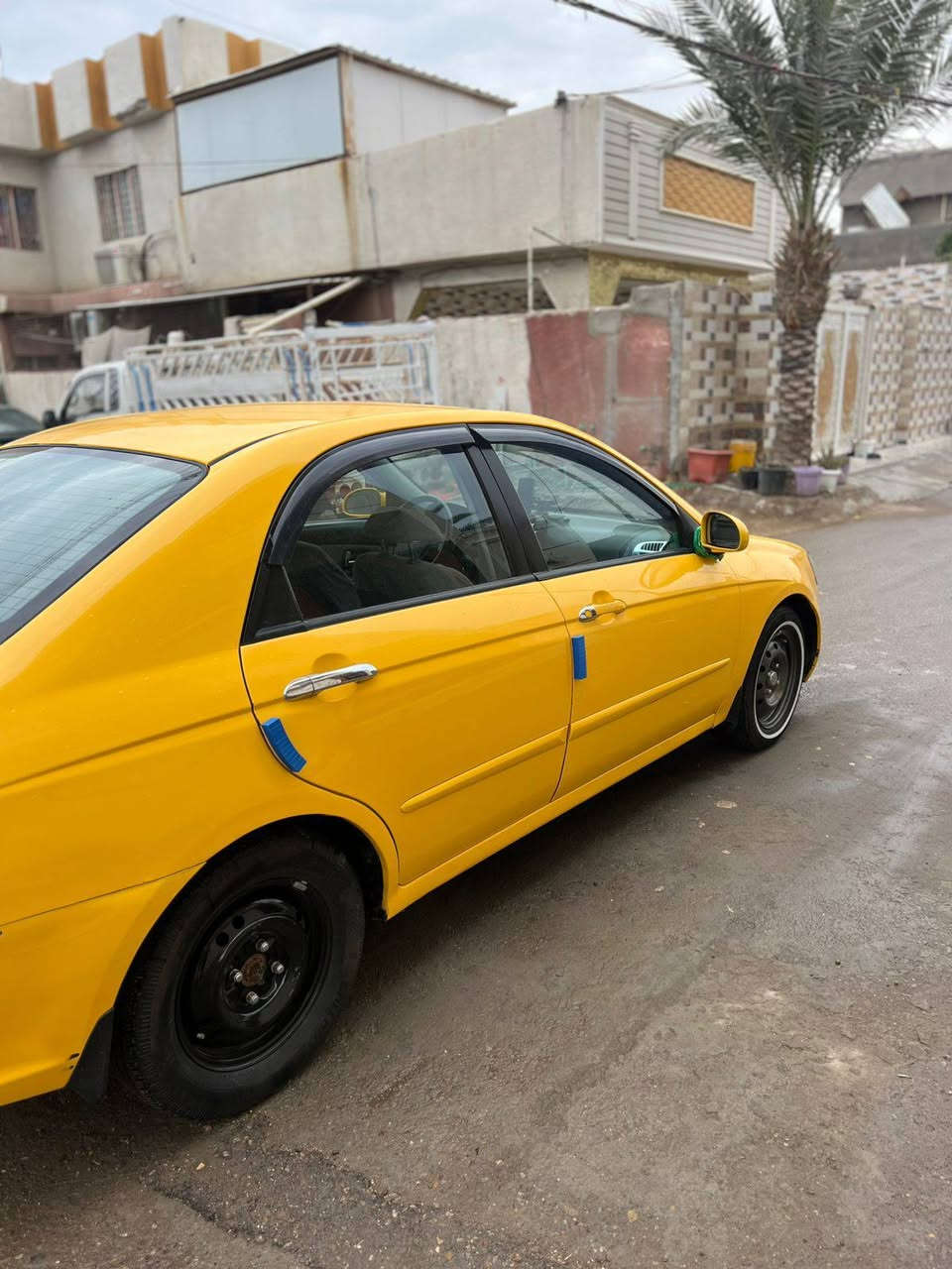 اسلام عليكم عدي سبكترا للبيع موديل ٢٠٠٨جاهزه كير ومكينه وحداديه وتخم تاير وتبريد ثلج وكهربائيات كلها جديده وحادثه قطعه وحده فقط ما تبقى مكفول السياره جاهزه ماتصرف عليها الف كبل للشارع معروضه ٧٨ وبيها مجال بسيط سنويه وهيئه وغرامات مصفره@***********#وللعلم السياره احلى من الصوره
