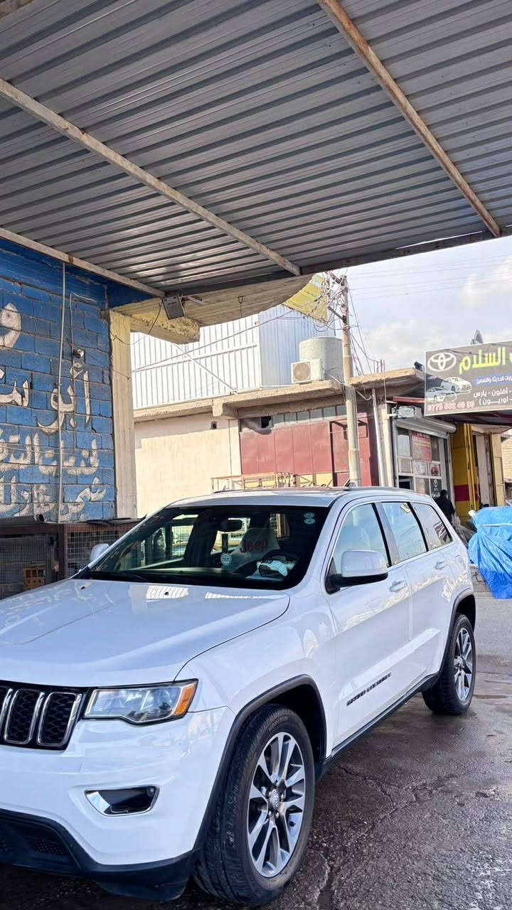 السلام عليكم 
جيب لاريدو 2017للبيع او مراوس 
ضرر جاملغ سائق نص صبغ باب السائق نص صبغ  اوجاملغ السكن صبغ 
ماشيه 170
فول ويل
هزه سنويه كله جديد
سعر 207وبيه مجال
مكاني كركوك 
***********
