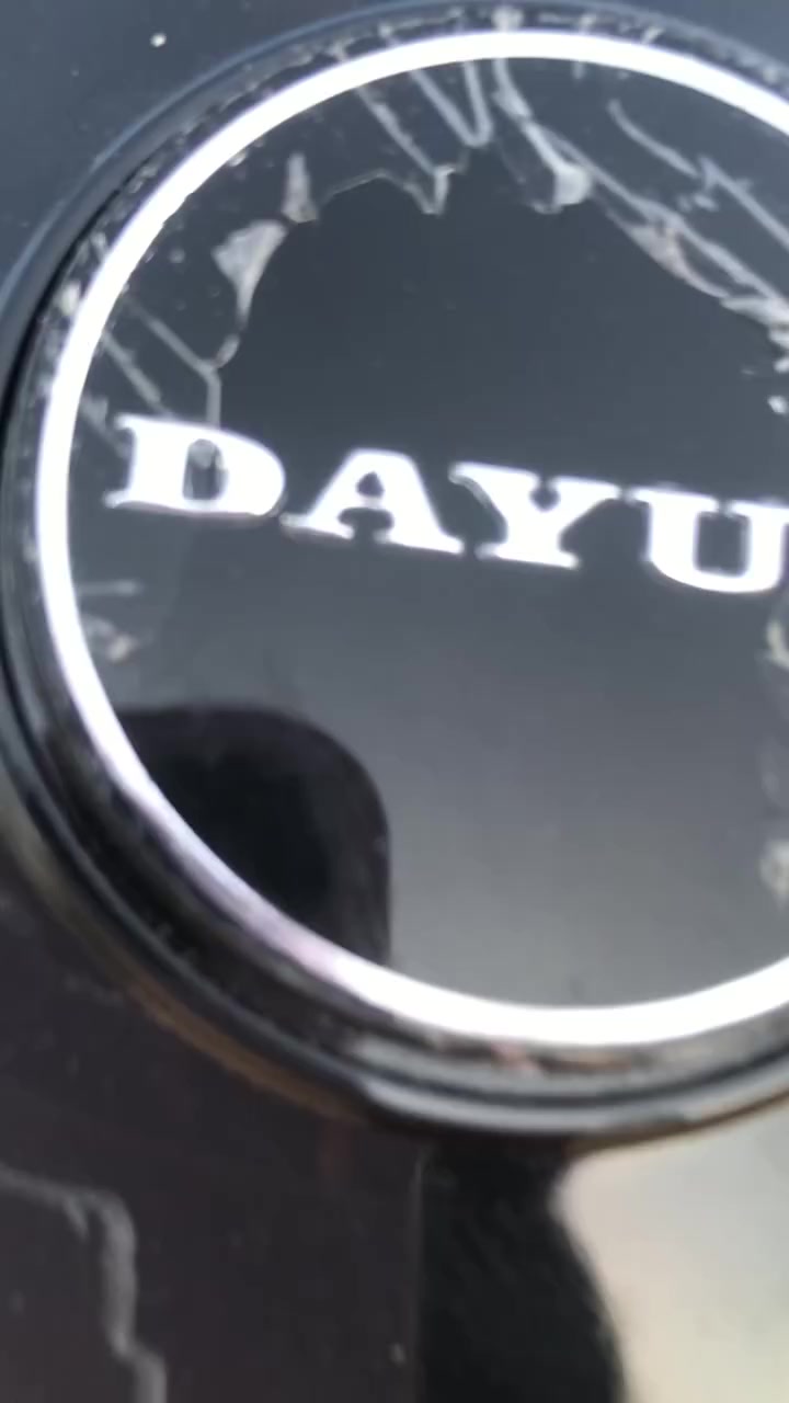 السلام عليكم ورحمة الله وبركاته 
للبيع موطور دايوان فحل عالي 🏍
موديل 2023  مرقم وكامل 
رقم ديالى بأسمي تحويل ثاني يوم 
مكفول من كلشي عده الصلنصه 
الحجر مالتهه  اتفلش وزررفتهه
***********  
السعر. 2850  وبي مجال حك الجيه
مكاني ديالى قضاء المنصوريه دلي عباس 
والمايعجبه السعر ابراحته مامجبور يعلق 
ويسمع كلام محلو مني 😊☺️
