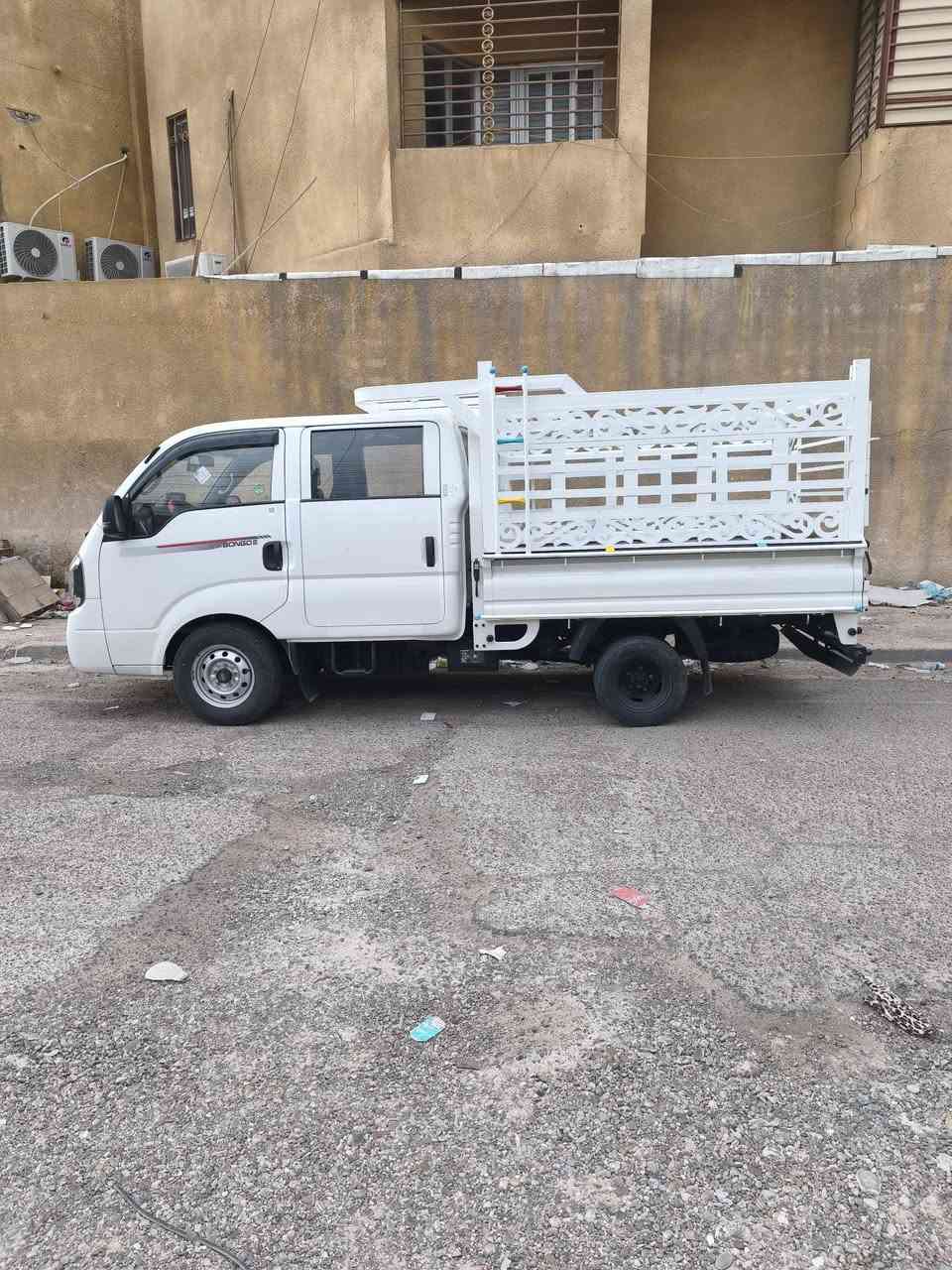 السلام عليكم ورحمه الله وبركاته بنگو 3 موديل 2023 باسمي كفالة عامة السيارة فول وربع مسكر جديدة بدون تفاصيل بدون اي مصرف كلشي بيها مكفول حتة الدهن والكاز ماشية عشرينات سپير منازل مكاني بغداد ***********
