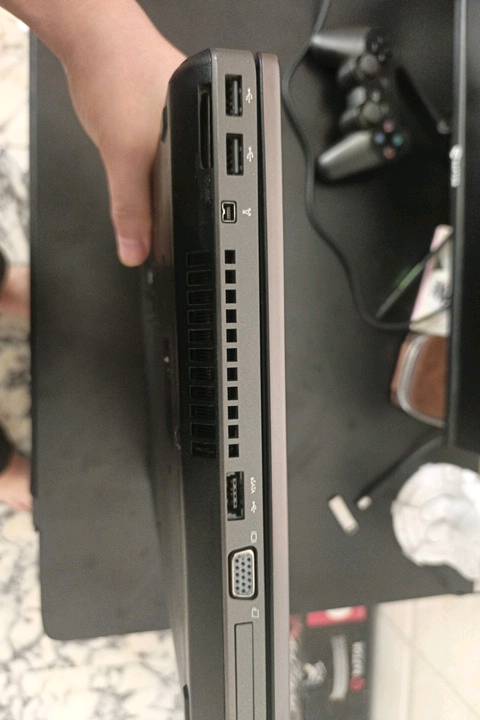 السلام عليكم 
لابتوبhp pro book 6570b
بمعالجintel core i5 gen3 
رام 8
هارد 500جيجا HDD
بطاريه بسعه 90W
كامله من ناحيه البرامج منصب عليها برنامج الفوتوشوب وكافه برامج office 
شاشه بحجم 15.6انج وبتردد 60هيرتز
نظام windows 10 pro 
جنطه هديه مع ماوس بدون واير
وباقي التفاصيل خاص واتساب***********