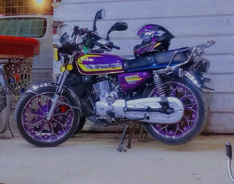 السلام عليكم رمضان كريم 🌙 
اخوان دراجة سيفان سونيك للبيع مديل 2025
الدراجة اصولي اصولي وكيلها حمودي العارضي
محرك 200cc و5 كير بصمة سلف تشغيل عن بعد ريموت
برغي واحد ما مفتوح من المحرك كله على وكيله ممبدل شي
الدراجة شلعتها صاروخ تجرب يلا تاخذ شرط 
عنواني نجف عباسية وحياكم الله السعر خاص 
وهاذا رقمي بي واتساب ***********
ادمن 🤍
