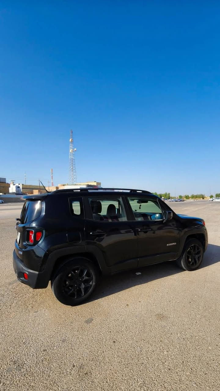 للبيع 🔥🔥
جيب رينيجيد
رقم السيارة : أربيل 
 اللون : اسود   
موديل : 2017 
فئة السيارة: Latedude  دفع رباعي 4×4
المحرك : 2400 - 4 سلندر
استهلاك السيارة : 90 الف ميل 
مكان السيارة : النجف 
حادث وضرر السيارة: جاملغ خلفي صبغ - تبديل باب 

مواصفات السيارة : كشنات دوشمة جلد أحمر -كامرة - مانع انزلاق - تشغيل عن بعد - قفل أبواب تلقائي - نظام حماية وامان -مثبت سرعة - بريك ABS - شاشة صغيرة لمس - بلوتوث - سماعة ستيريو - كيج هواء التايرات - سبير + عدة صيانة - بصمة  
 

السنوية منتهية وتحتاج تجديد 

***********
تواصل واتساب 

السعر 93 ورقة
 بيها مجال للشراي
