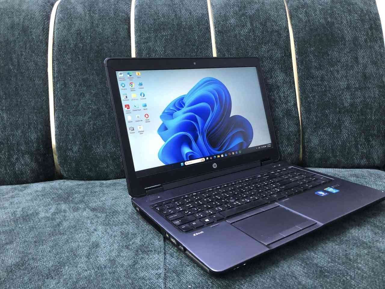 السلام عليكم حاسبه  hp zbook ويندوز 11 برو  مداخله تصليح نهائيا
ذاكرة :256✅
رامات :8 ✅ 
2 كرت شاشه داخلي وخارجي مجموع 4 جيجا ✅
بطاريه ممتازه 
شاشه بحجم كبير 
معالج intel core i7 vpro من الجيل الرابع 
كيبورد عربي انكليزي بصمه اصبع 
والحاسبه بيها برنامج وورد 
وبيها مواصفات اكثر بعد 
للاستفسار /***********
