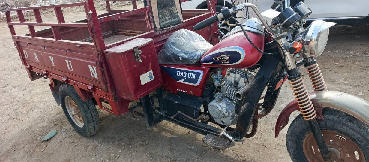 سلام عليكم ستوتةلبيع موديل 2017 وراق صولي تخم تايرات كهربائيات شغاله سلف شغال مكاني فجر /*********** السعرمليون 250
