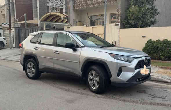 راف فور 2021 وارد امريكي بانزين فقط Le 
رقم بغداد أنكليزي الجديد 
ماشيه 66 .. مواصفات ال le معروفه كشنات مخمل سايد بريك دكمه 
اوتو هولد
ضررها جاملغ وبنيد حادث سطحي بيها جاملغ وبنيد صبغ والجاملغ الثاني كلير
مكان السياره بغداد العامريه 
السعر 210 وبيها مجال 

*********** بغداد
