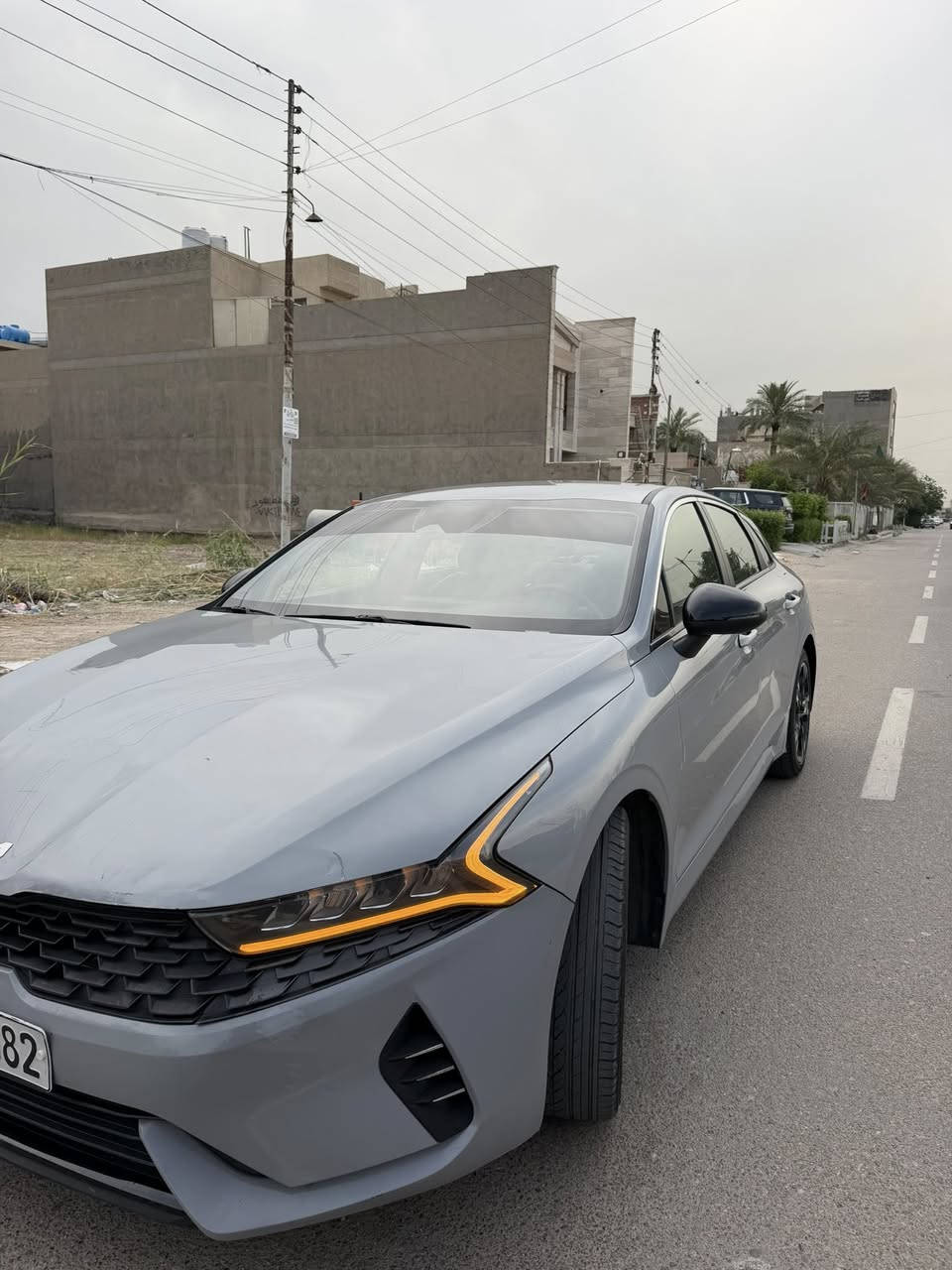 السلام عليكم 
موديل K5 2022 جيتي لاين
سياره ماشيه 49 الف كيلو مو ميل
مواصفات جيتي لاين معروفه فول ماعدى بانوراما
محرك 1600 تيربو
لون سمنتي مميز
حادث سياره صندوق فقط + بارد بل بنيد 
ايرباك سياره سليم وصبغ قطعه واحده فقط
رقم اربيل بـ اسمي تحويل ثانيوم
السعر:169$ وبيه مجال جداً بسيط
مكان سياره بغداد البنوك
***********
