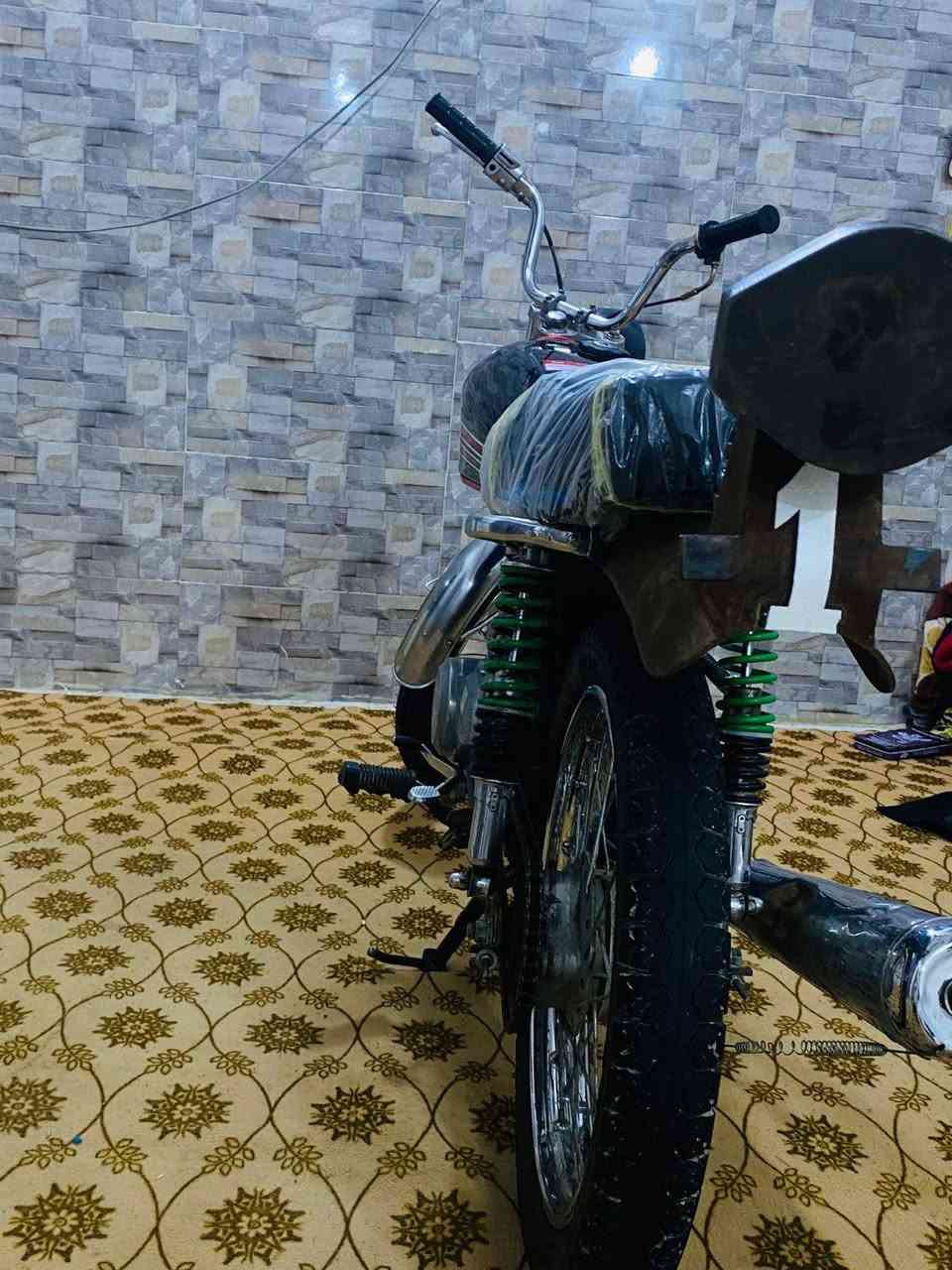 دراجه اربعه كير تعمير 25 كلك محرك مفتوح دراجه حلوه ونضيفه تعمير كله 25 قبل سبوع عمرتها كشن تفصال تانكي عكازه 400 شراي*********** اتصل وبيك خير ودلل مكاني نجف
