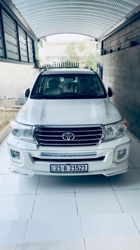 لاندكروزر • ٢٠١٣ • ٩٩٠٠٠ كم