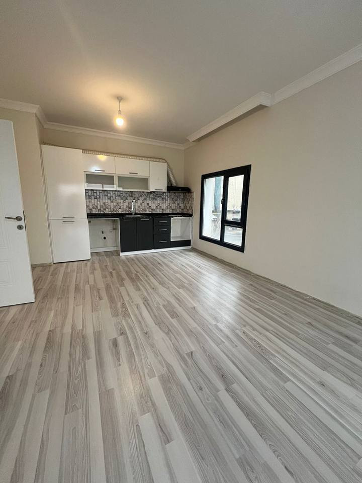 #اللايجار

     #الموقـع_اربيــل
# مجمــع #لالاف ع شارع ١٥٠ 

_مـوقع اســتراتيجـي 
_اطـلالة مميــزة
_ســعر مناســب 
 
#يتكـون_مـن
❍غـرفــة:
❍حمــام :
❍صـالــة
❍مطبــخ 
❍السـعر :$$$ 

∞شـامل الخدمــات 
ومتوفــرة 24 ســاعة 

 -كهـرباء + مـاء 24 
 -العب اطفال + كيمك
 -ماركــت 24 ســاعـة
 

❍للاستفسار أكتــر التواصـل
  اتصــال او ((واتــس اب))

 #***********# أربيل, العراق
