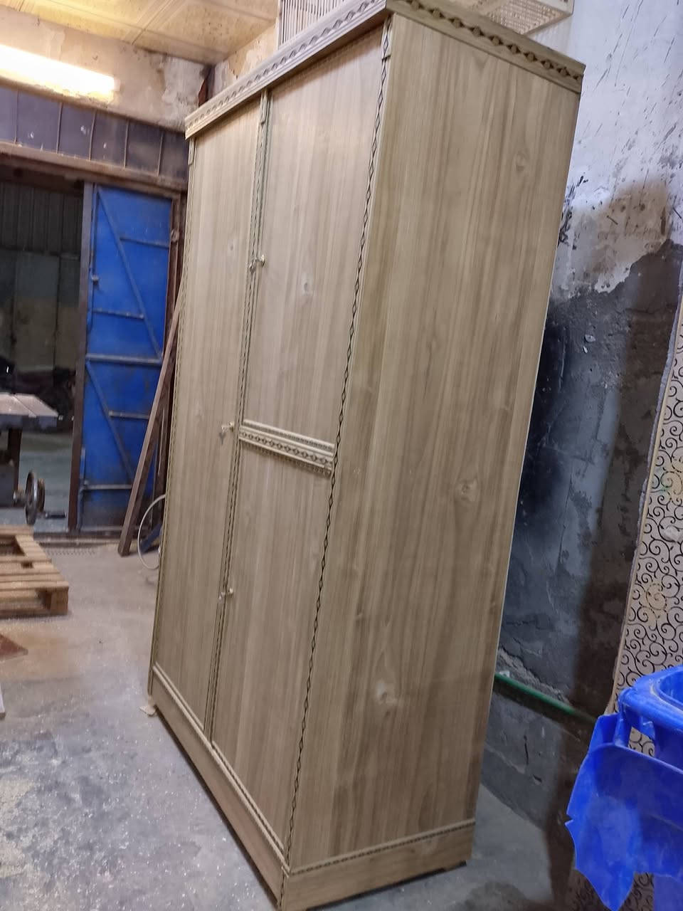 كناتير جمله و مفرد شغل درجه اولى
العنوان/ البصره القديمه قرب شارع بشار 
رقم الهاتف/ *********** / ابو امين النجار
