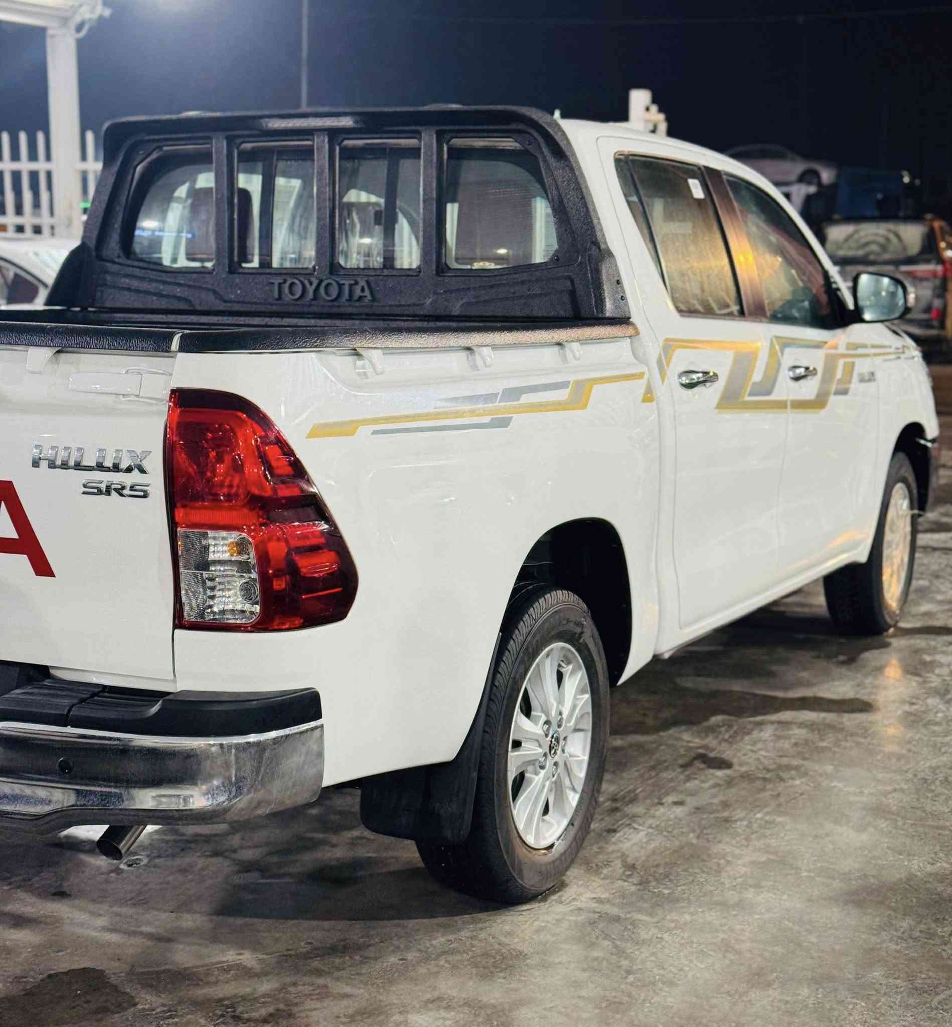 للبيع او مراوس بيكب تويوتا هايلوكس ناصيه كويتيه  

السايرموديل 2025  رقم قادسيه بحاله الوكاله ماشيه 60 

كيلو كير اوتماتيك تبريد قطعتين 

العنوان الديوانيه 

السعر 330

***********
