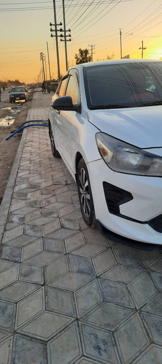 ل بيع كي فايف  ريو موديل 2023  ماشه ١٢ الف اخت الزيرو شرط كلها عله وضع الشركه رقم ديالى الجديد سنويه ل ٢٠٣٠ موصفات معروفه برغي ممفتوح بيها امريكيه ضرر البنديد صبغ فقط السونار بلمنشور  سعر ١٣٠ وبيها مجال ....مستعجل ...... عنواني ديالى بعقوبه *********** ....ويشوف الف خير الصير من نصيبه
