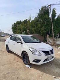 للبيع نيسان صني 2021 سياره مكفوله ماشيه 114 السعر 115 بيها مجال  07800...