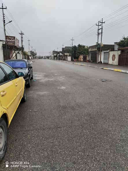 بيت ٢٠٠متر طابو صرف للبيع متكون من غرفتين نوم وهول واستقبال ومطبخ بارد وحار مع محل البيت قديم الموقع حي النصر شارع الكوسترات وقريب على مستوصف النصر وجامع النصر السعر ١٤٠ بي مجال للاستفسار ***********
