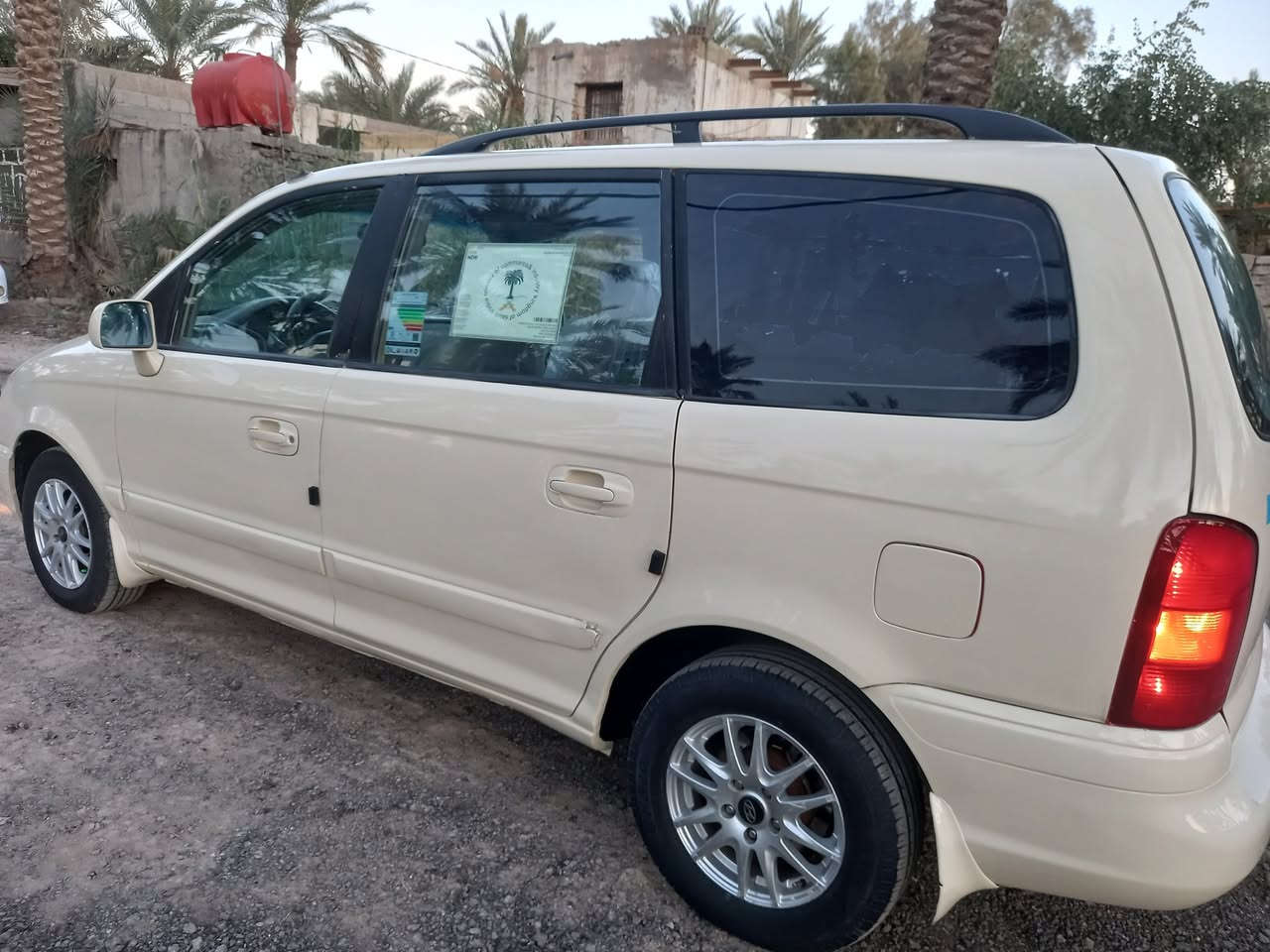 هونداي تراجيت خليجي بأسمي موديل ٢٠٠٦ سنويه لل ٢٨ 
مكفوله كفاله عامه من الحادث صبغ عام جماليه  
مكينه ٢٧٠٠ كير حداديه تبريد تخم تاير كله شرط
شاشه وكامره 
غرفتها جديده 
السعر ٧٣ وبيها مجال 
*********** بي واتساب 
مكاني بابل الحله المركز
