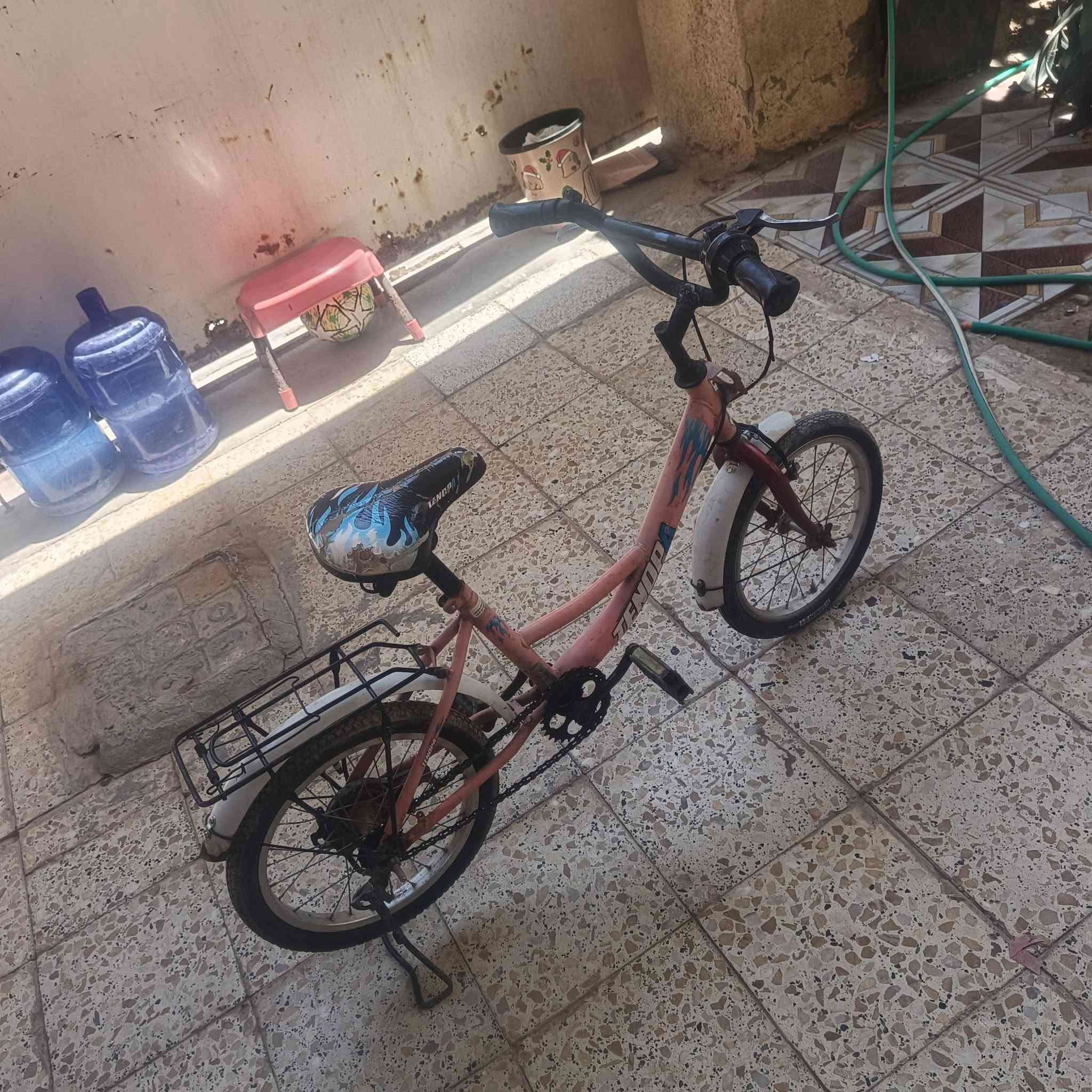 باسكل اطفال للبيع حجم 16
السعر 30


**إذا كنت صاحب هذا الإعلان وتريد حذفه لأي سبب، رجاءا أرسل رسالة إلى الدعم الفني**