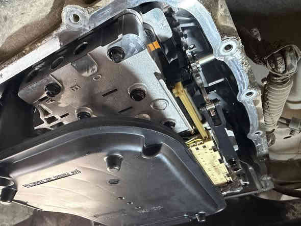 تبديل هيدروليك كير تاهو 
تبديل كامل مع التورباين 
تبديل الفلتر بفلتر اصلي
تنظيف كونترول الكير من الاوساخ
اضافة هيدروليك مطابق اصلي 
تبديل زيت المحرك نوع امز اؤيل 
انتهاء الادامة مع الضمان
تنظيف الكير من بره من اثار العمل
فحص النضوح والتأكد من السياره 100٪؜ قبل التسليم
العنوان البصره الاصمعي شارع الخدمي مقابيل ساحة الزهراء المظلومه الاستفسار ***********
