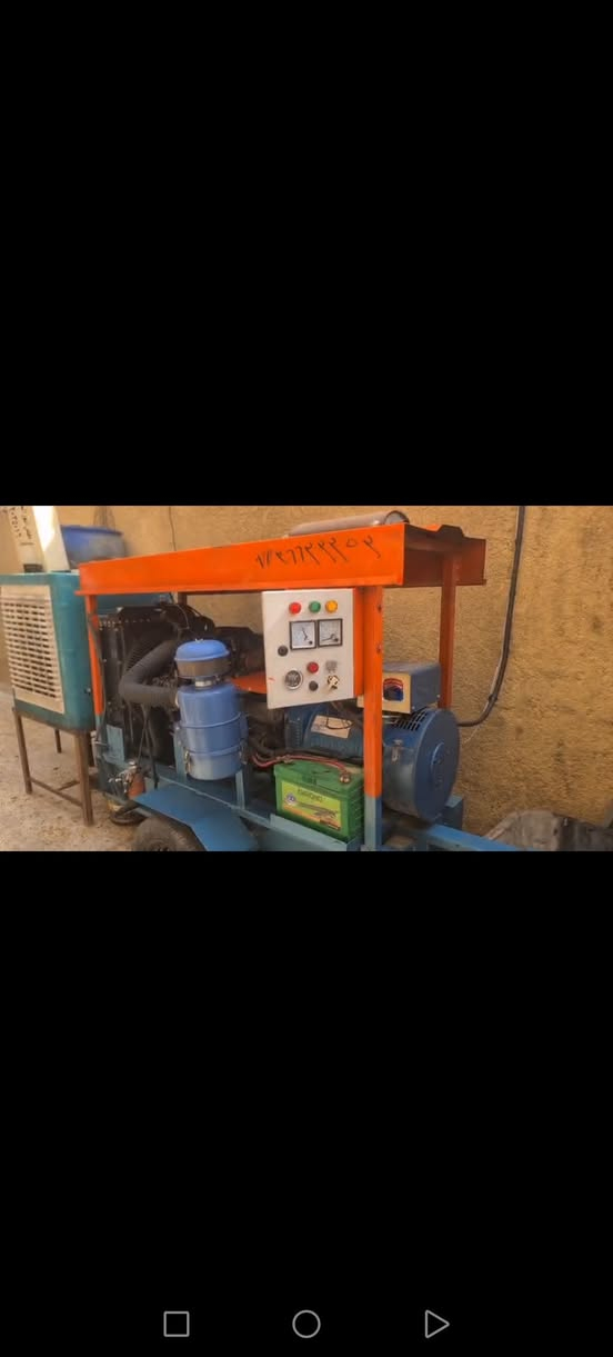 السلام عليكم
عندي مولده كيا 
تشغل 120 امبير
4 كيا سلر
2701 الحجم 
30 كيفي 
العنوان ميسان العرضات 
*********** فقط واتساب
